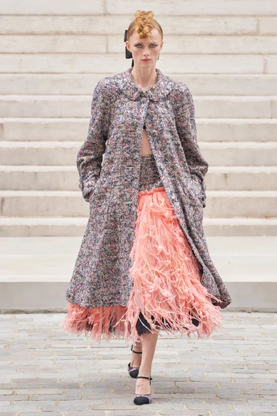 Look 1